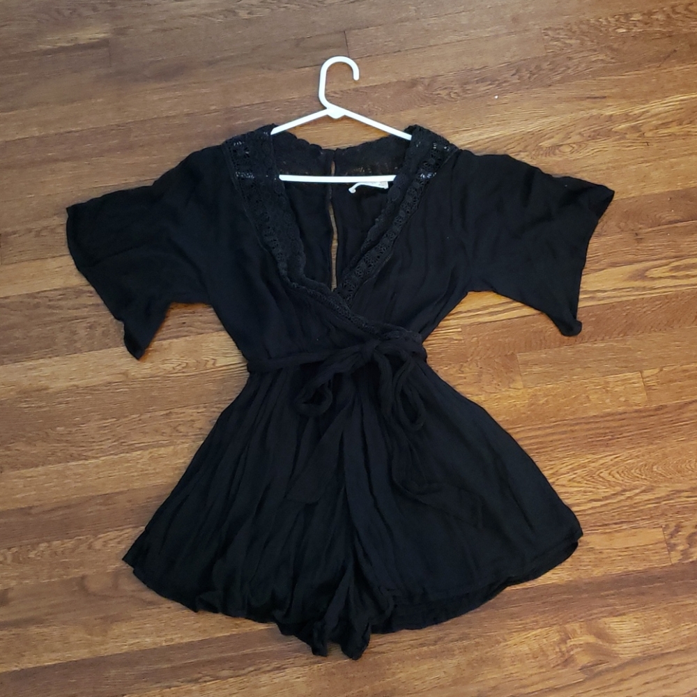 Abercrombie and Fitch black short sleeve romper